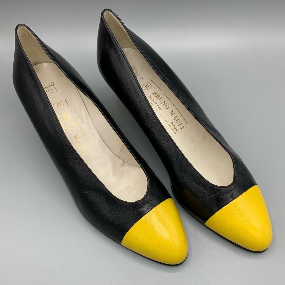 RARE! - Bruno Magli Black Ballerina in Leather (39)  - FL-SH-093